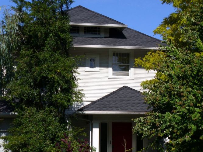 Issaquah Home Roofing Replacement Project Using Composite Roofing Material