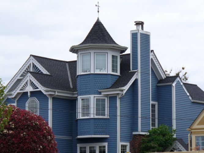 Victorian Home In Seattle With New Asphalt Roof